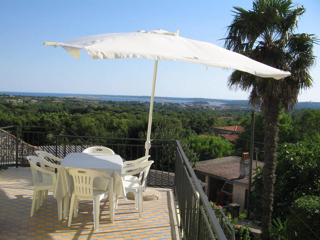 Aurelia Apartment Liznjan Exterior photo