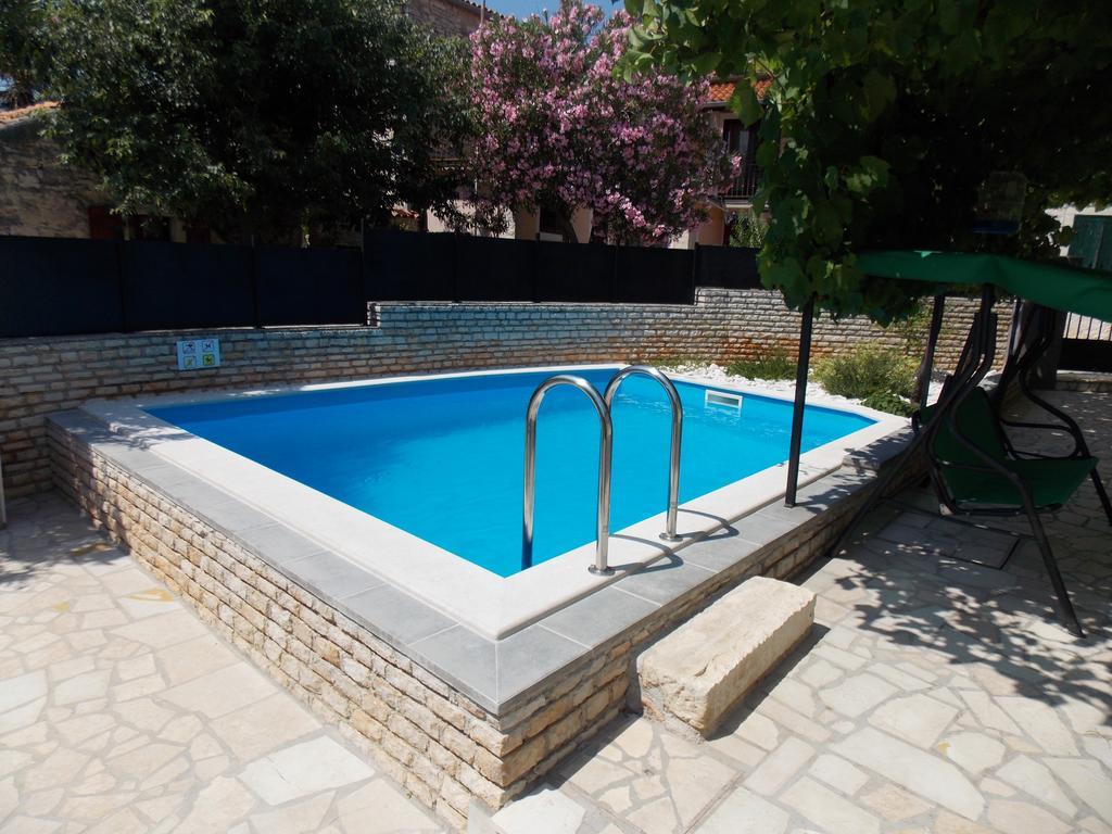 Aurelia Apartment Liznjan Exterior photo